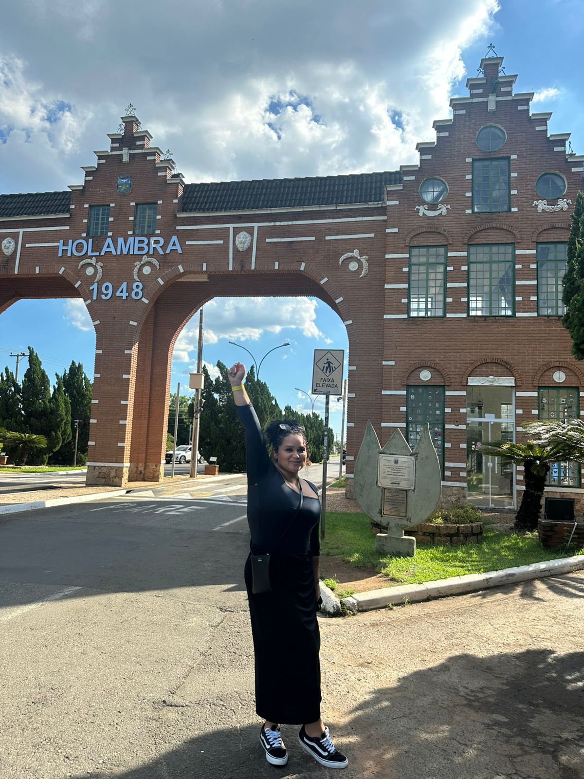 Leia sobre: Excursão para Holambra: Guia Completo para um Bate-Volta Perfeito